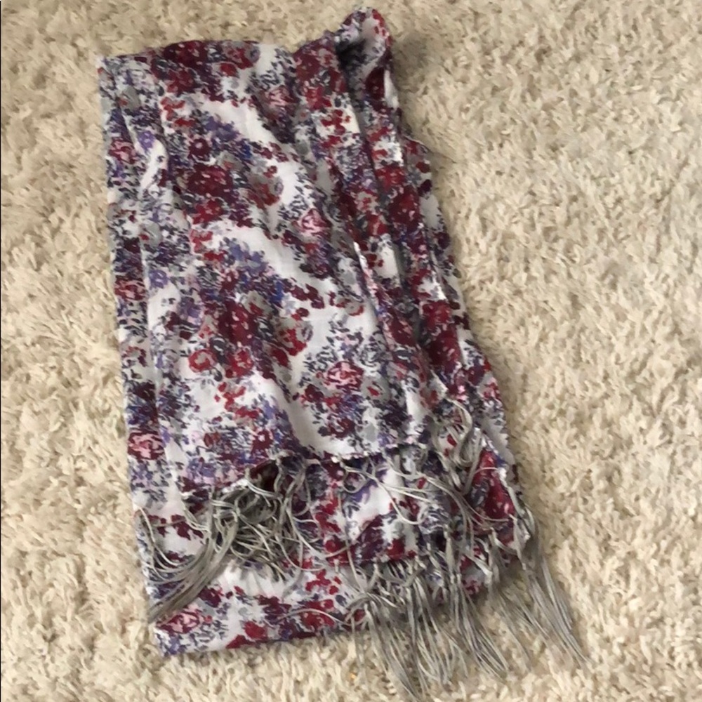 Multi wear scarf
